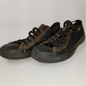 Converse Black Leather Low Top Chuck Taylor 6
